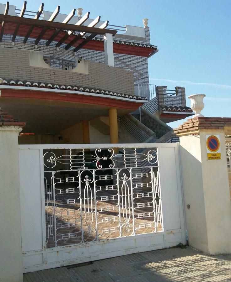 Chalet Los Jarrones Torre Del Mar Exterior photo