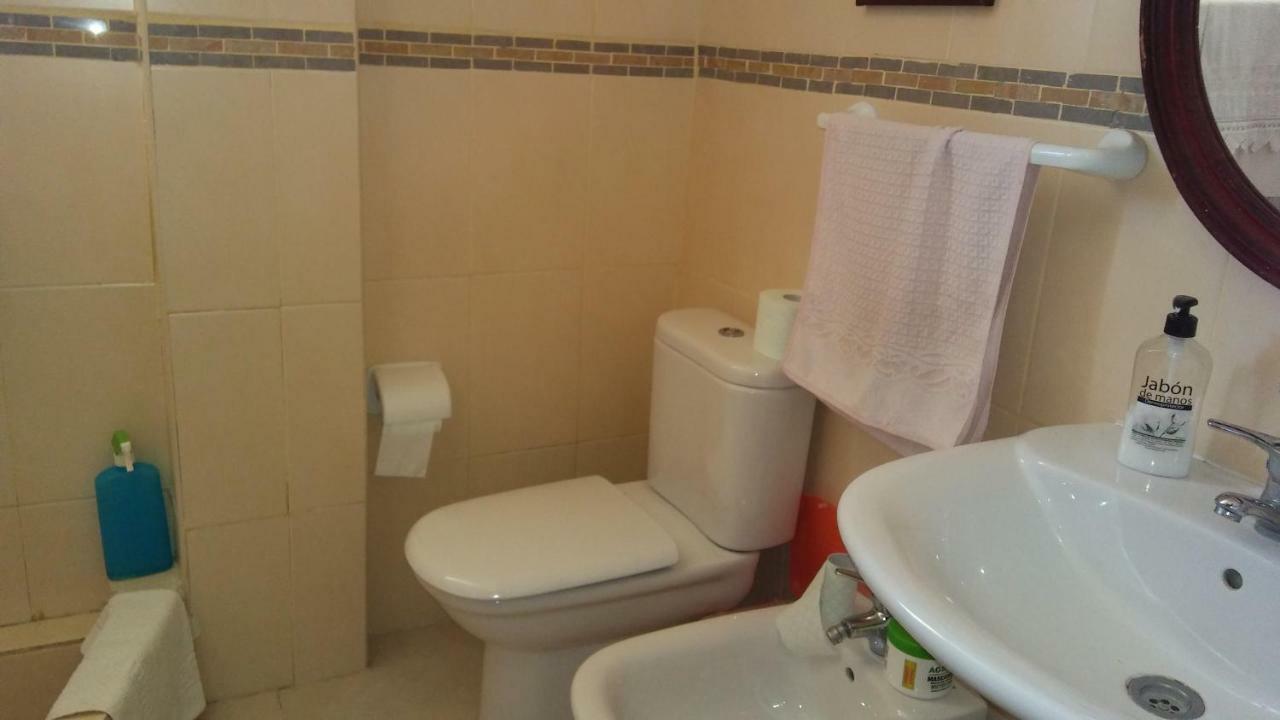 Chalet Los Jarrones Torre Del Mar Exterior photo